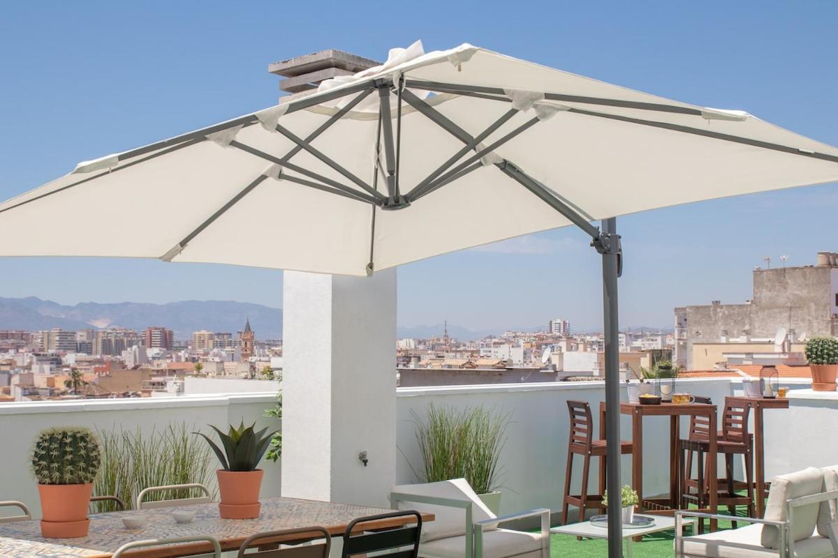 C56 - Studio With Amazing Terrace In The Centre Málaga Eksteriør billede