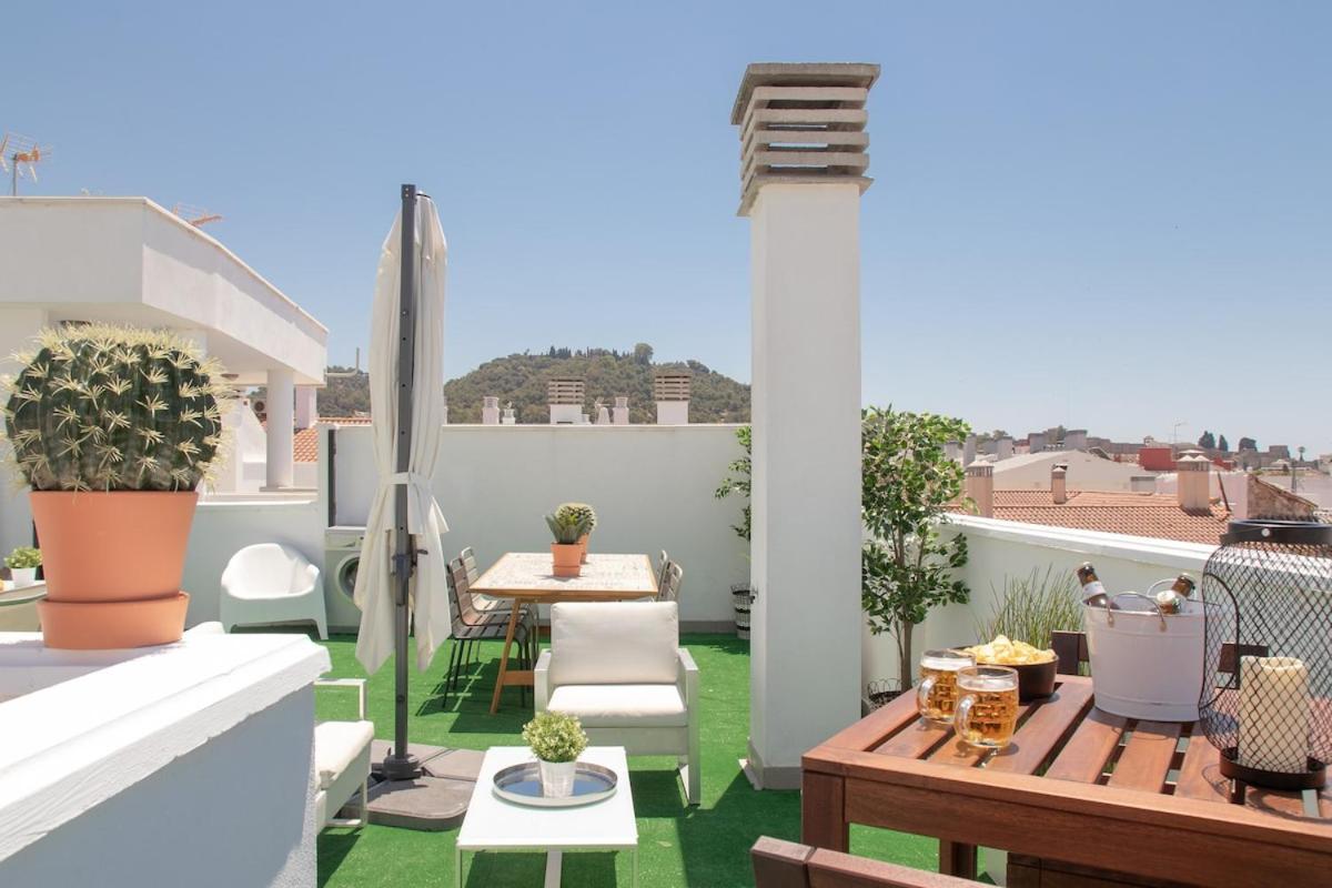 C56 - Studio With Amazing Terrace In The Centre Málaga Eksteriør billede