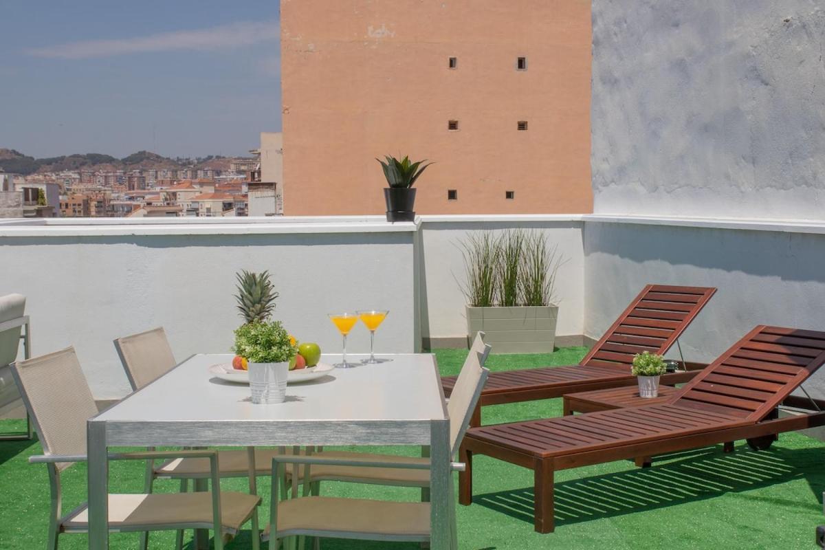 C56 - Studio With Amazing Terrace In The Centre Málaga Eksteriør billede