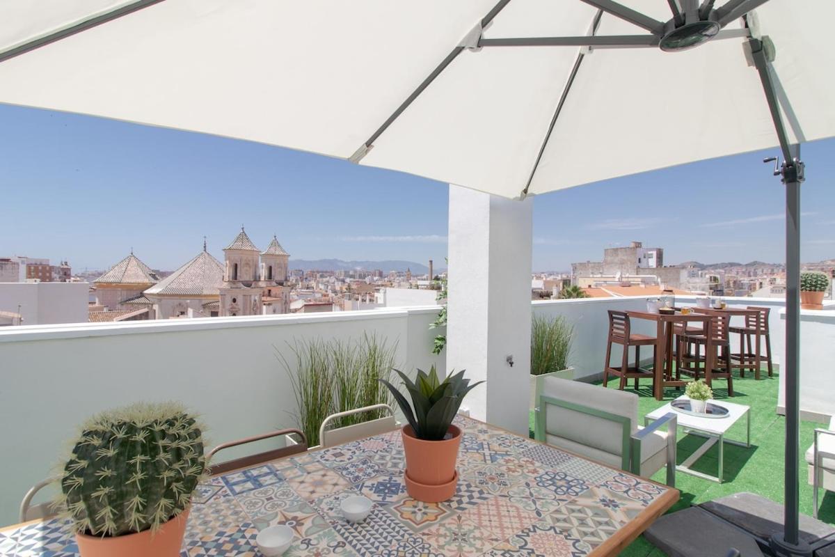 C56 - Studio With Amazing Terrace In The Centre Málaga Eksteriør billede